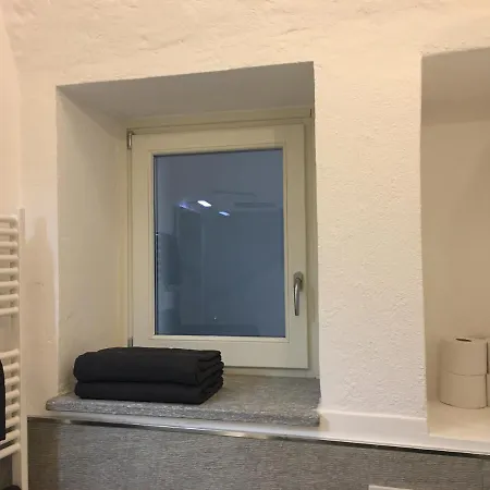 Apartment Love In *